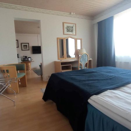 Hotelli Hiittenharju Harjavalta Екстериор снимка